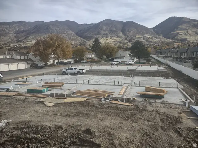 775 N Pheasantbrook Dr, Centerville, UT 84014 - Image #2