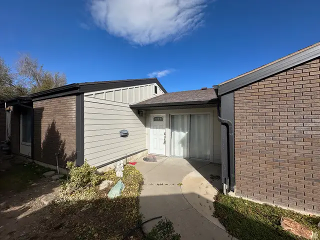 5976 S Monte Carlo Dr E, Salt Lake City, UT 84121 - Image #1
