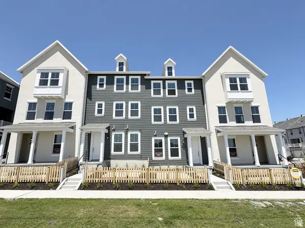 11782 S Flying Fish Dr, South Jordan, UT 84009