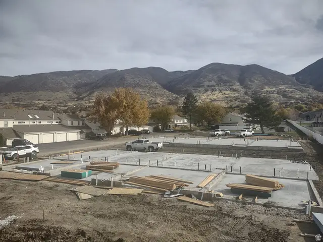 763 N Pheasantbrook Dr, Centerville, UT 84014 - Image #2