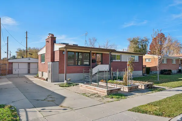 6460 S Blaine Dr W, Murray, UT 84107