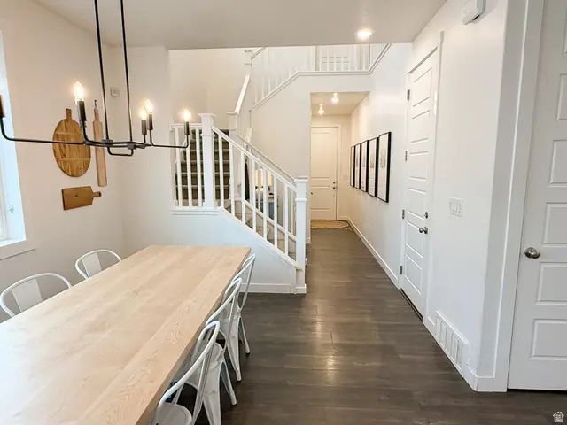 2384 N Lazy J Ln, Lehi, UT 84048 - Image #2