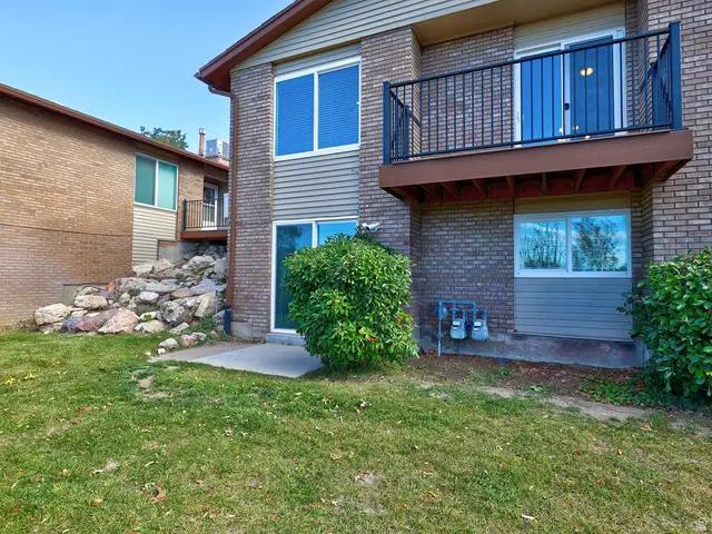 4755 S Wallace Ln, Holladay, UT 84117 - Image #3