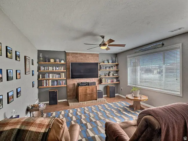 677 E 250 N, Vernal, UT 84078 - Image #3