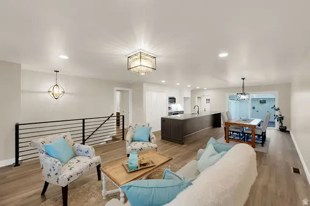 862 E Three Fountains Dr #210, Murray, UT 84107 - Image #3