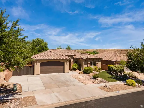 522 N La Ruta Dr, Washington, UT 84780