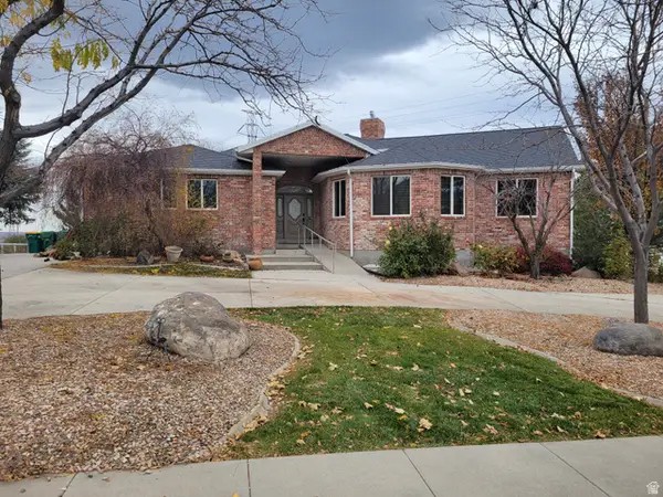 2428 W Silverpoint Way S, Bluffdale, UT 84065