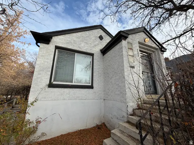 228 40th St, Ogden, UT 84405 - Image #1