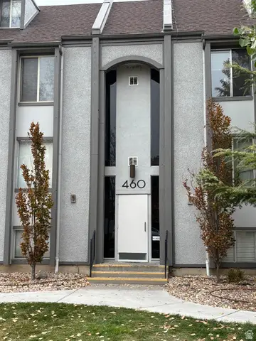 460 E Creekside Cir S #B, Murray, UT 84107