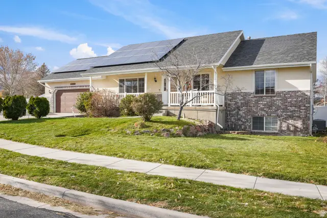 5030 Little Water Peak Dr, Riverton, UT 84065 - Image #1