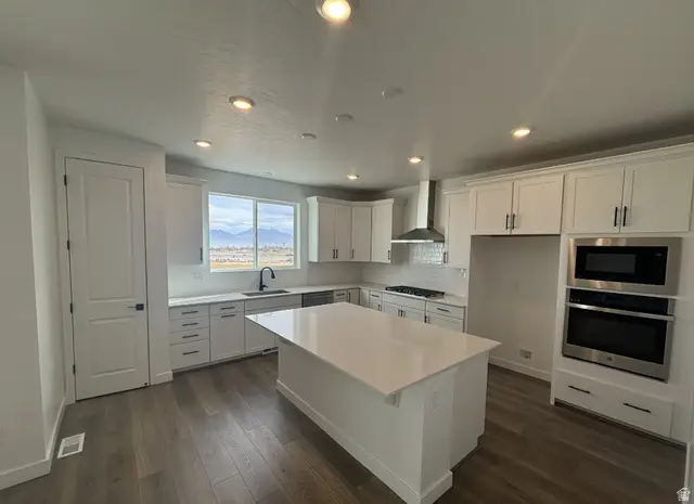 12747 S Glacier Trail Ln #167, Herriman, UT 84096 - Image #3