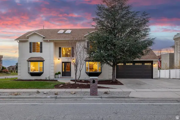 8044 S Top Of The World Dr, Cottonwood Heights, UT 84121