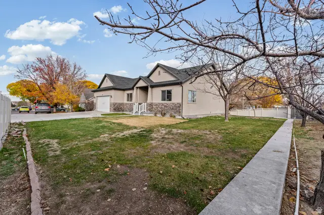 53 W Lake View Terrace Rd, Saratoga Springs, UT 84045 - Image #3