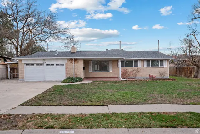 1610 E Moor Dale Ln S, Holladay, UT 84117 - Image #1