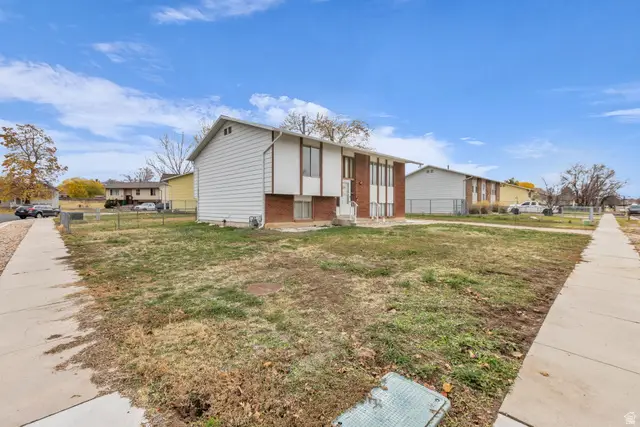 1118 N 575 W, Clinton, UT 84015 - Image #2