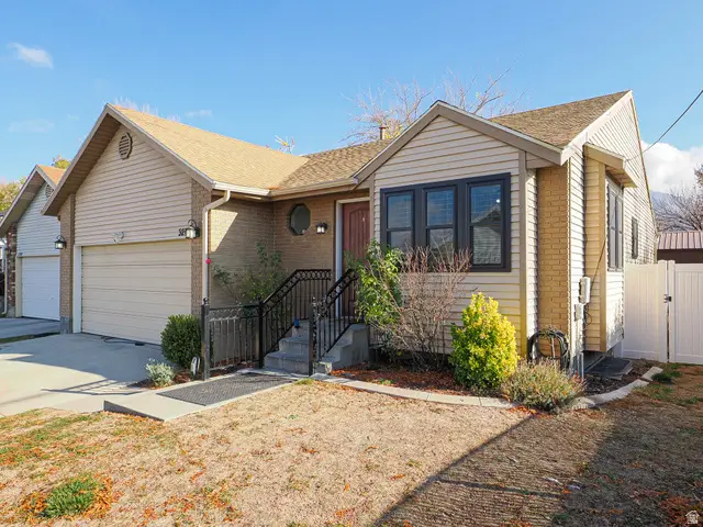 3263 S Imperial Park Ln E, Millcreek, UT 84106 - Image #2