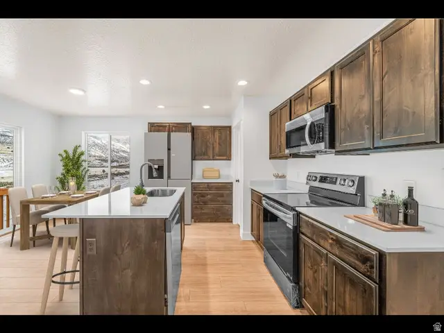 4007 S Woodland Ave #322, Mapleton, UT 84664 - Image #2