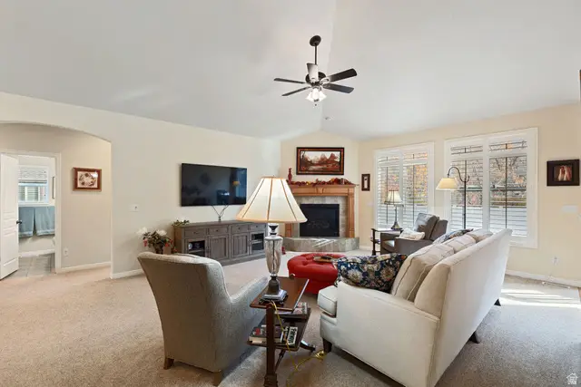 353 Florentine Ln, Centerville, UT 84014 - Image #3