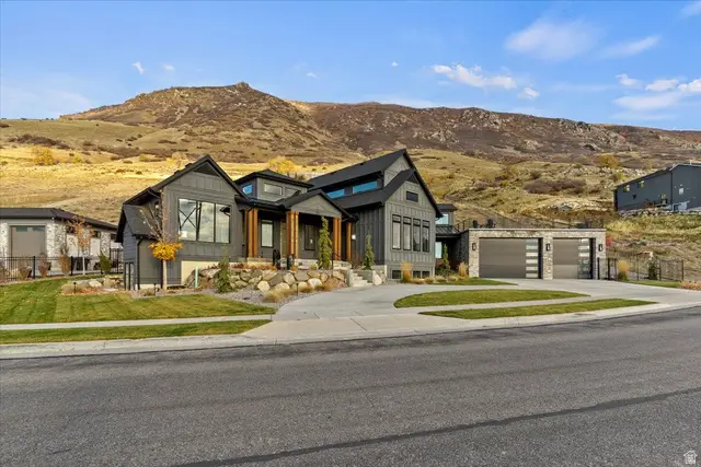 202 N Flag Rock Dr E, Farmington, UT 84025 - Image #3