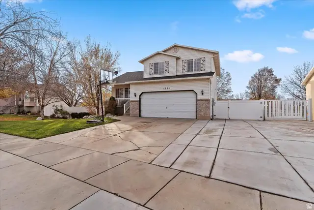 1201 N 2570 W, Layton, UT 84041 - Image #2