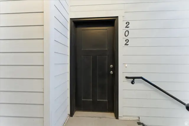 938 W Coral Charm Way #L202, Saratoga Springs, UT 84045 - Image #3