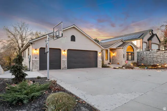 7970 S Grand Vista Way E, Cottonwood Heights, UT 84121 - Image #2