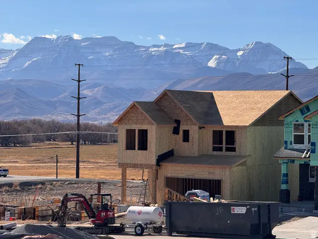 2051 N High Uintas Ln E #102, Heber City, UT 84032 - Image #2