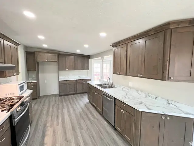 2184 S Sorrento Dr, Woods Cross, UT 84087 - Image #3