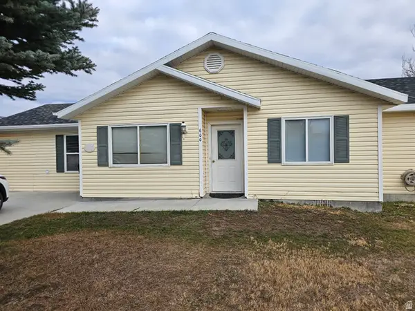 600 W Canyon Ln, Ferron, UT 84523