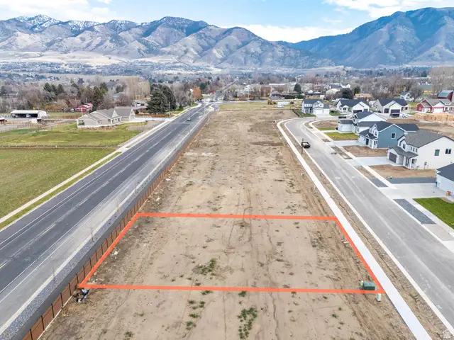 667 E 2475 N #8, North Logan, UT 84341 - Image #2