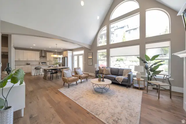 5146 N Ravencrest Ln W, Lehi, UT 84043 - Image #2