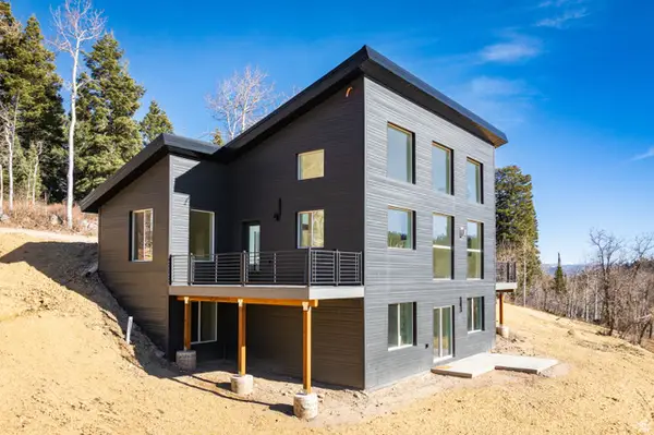 1065 Beaver Cir W, Coalville, UT 84017