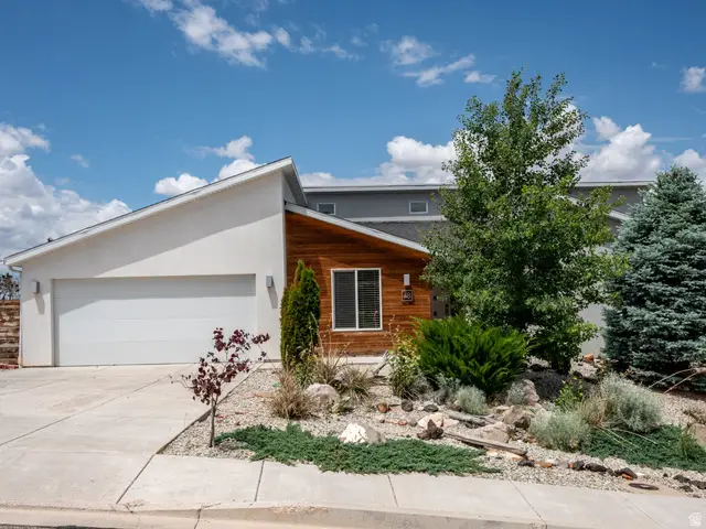48 S Cimarron Cir, Cedar City, UT 84720 - Image #1