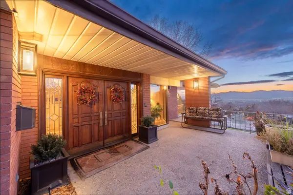 2662 E Skyline Dr S, Salt Lake City, UT 84108