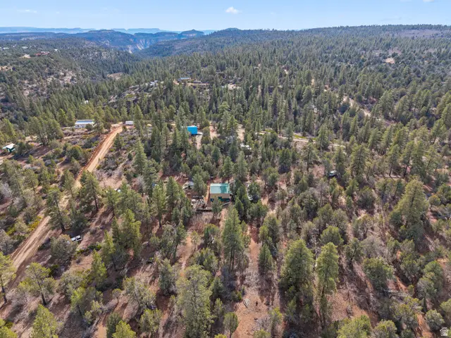 15 Pine St #15, Orderville, UT 84758 - Image #3