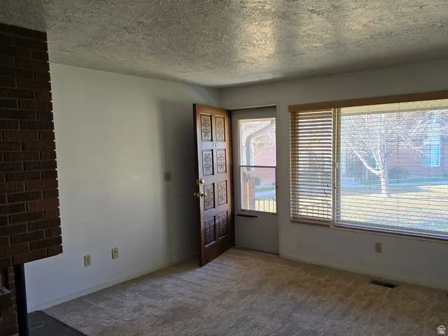 644 W Lamplighter Way S, Riverdale, UT 84405 - Image #2