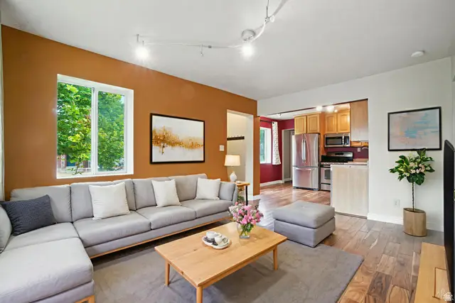 93 W 700 N, Bountiful, UT 84010 - Image #2