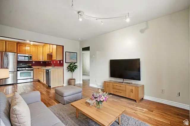 93 W 700 N, Bountiful, UT 84010 - Image #3