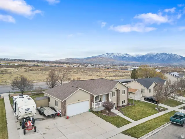 888 W Red Hen, Saratoga Springs, UT 84045 - Image #1