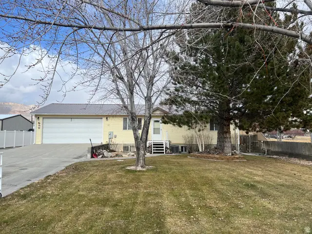 640 W Canyon Rd, Ferron, UT 84523 - Image #2