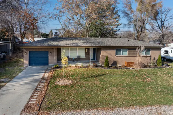 1837 E Brookhill Dr, Cottonwood Heights, UT 84121