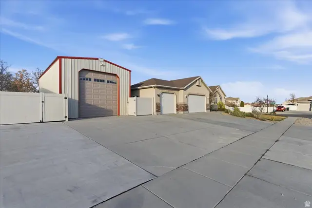 5392 W Venetia St S, Herriman, UT 84096 - Image #2