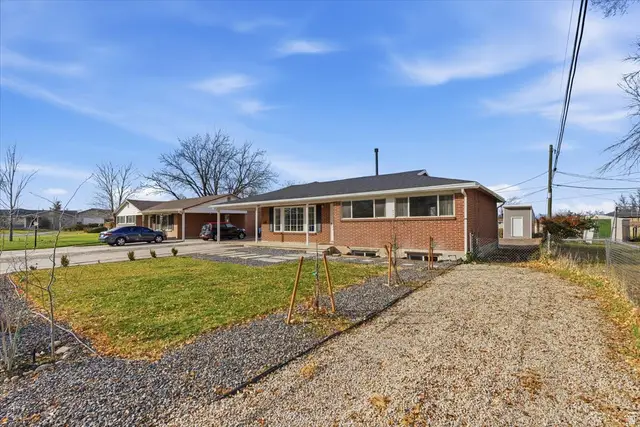 9996 S Opal Cir E, Sandy, UT 84094 - Image #2