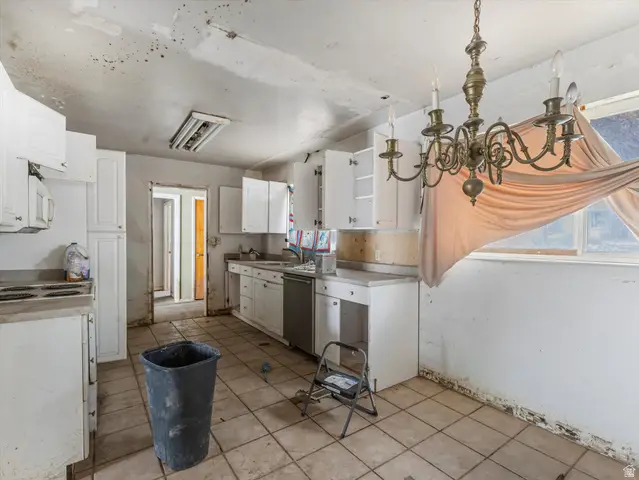 2848 Holbrook Rd, Bountiful, UT 84010 - Image #3