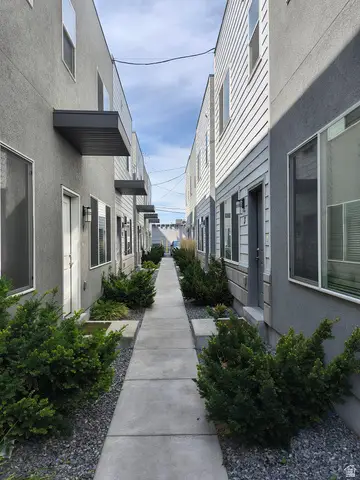 928 S Washington St W #6, Salt Lake City, UT 84101 - Image #2