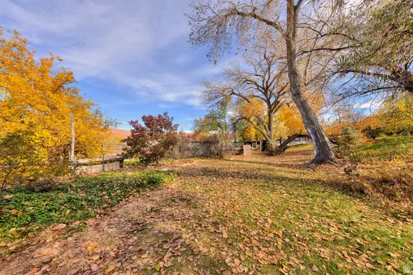 1431 S Mill Creek Dr, Moab, UT 84532