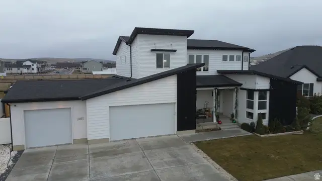 1645 E Greenley Hill Dr, Eagle Mountain, UT 84005 - Image #2