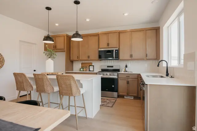 944 W Columbia Ct #108, Riverdale, UT 84405 - Image #3