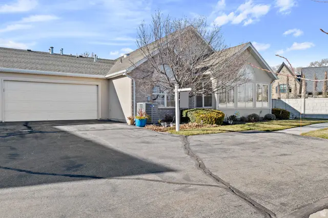 2116 W Abbey View Rd, West Jordan, UT 84088 - Image #2