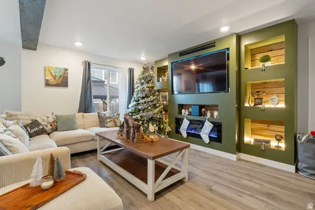 1832 E Eagle View Ln N, Eagle Mountain, UT 84005 - Image #1